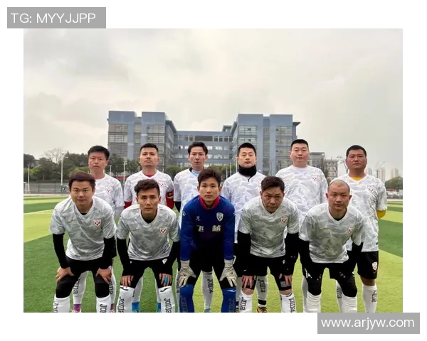 赛后分析：北京足球队与重庆足球队实力对比及比赛亮点回顾