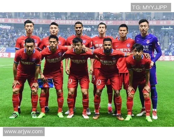 赛后分析:上海足球队与重庆足球队球员个人能力对比与表现评估 赛后分析:上海足球队与重庆足球队球员个人能力对比与表现评估