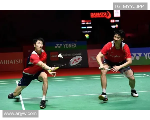 赛后复盘：上海羽毛球队与武汉羽毛球队速度较量的精彩瞬间与战术分析