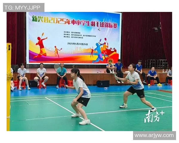 重庆羽毛球队在全国团队协作排行榜中荣获第六名展现出卓越实力与团队精神 重庆羽毛球队在全国团队协作排行榜中荣获第六名展现出卓越实力与团队精神