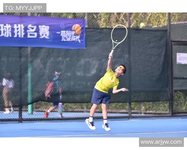 重庆网球队在全国网球团队协作排行榜中荣获第三名展现出强大实力与团队精神