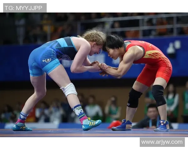 黄强的足球人生深度对话:从青涩少年到职业球员的心路历程 黄强的足球人生深度对话:从青涩少年到职业球员的心路历程